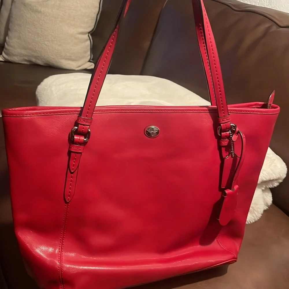 Women’s Shopper Coach Red - Picture 3 of 4